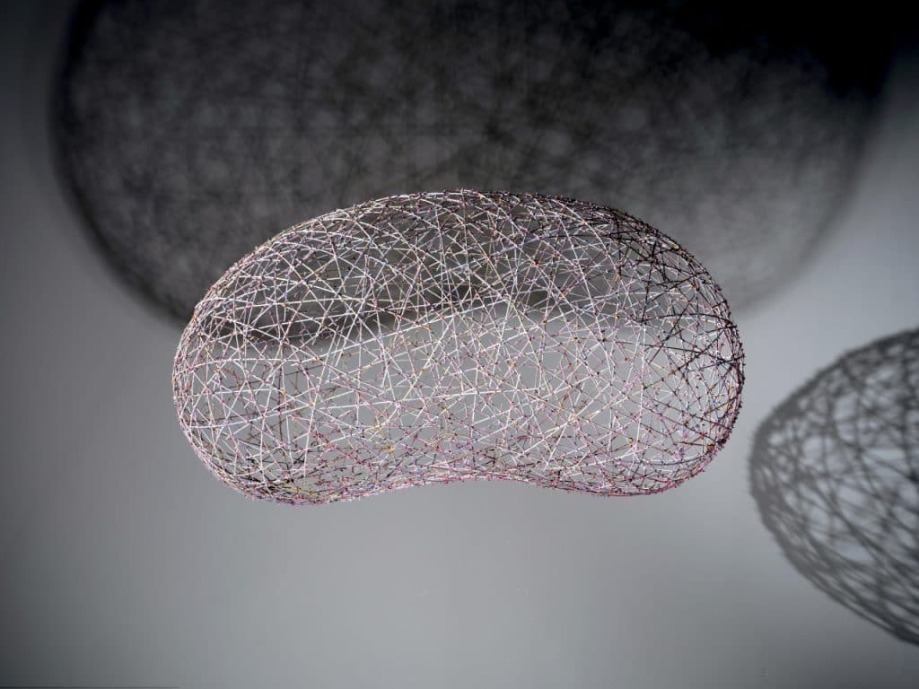 24/09/02 보도 – Installations that combine steel, hanji shown at Artcube 2R2